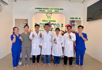 bac-si-nha-khoa-gioi-tai-my-tho-nha-khoa-a-chau-tg